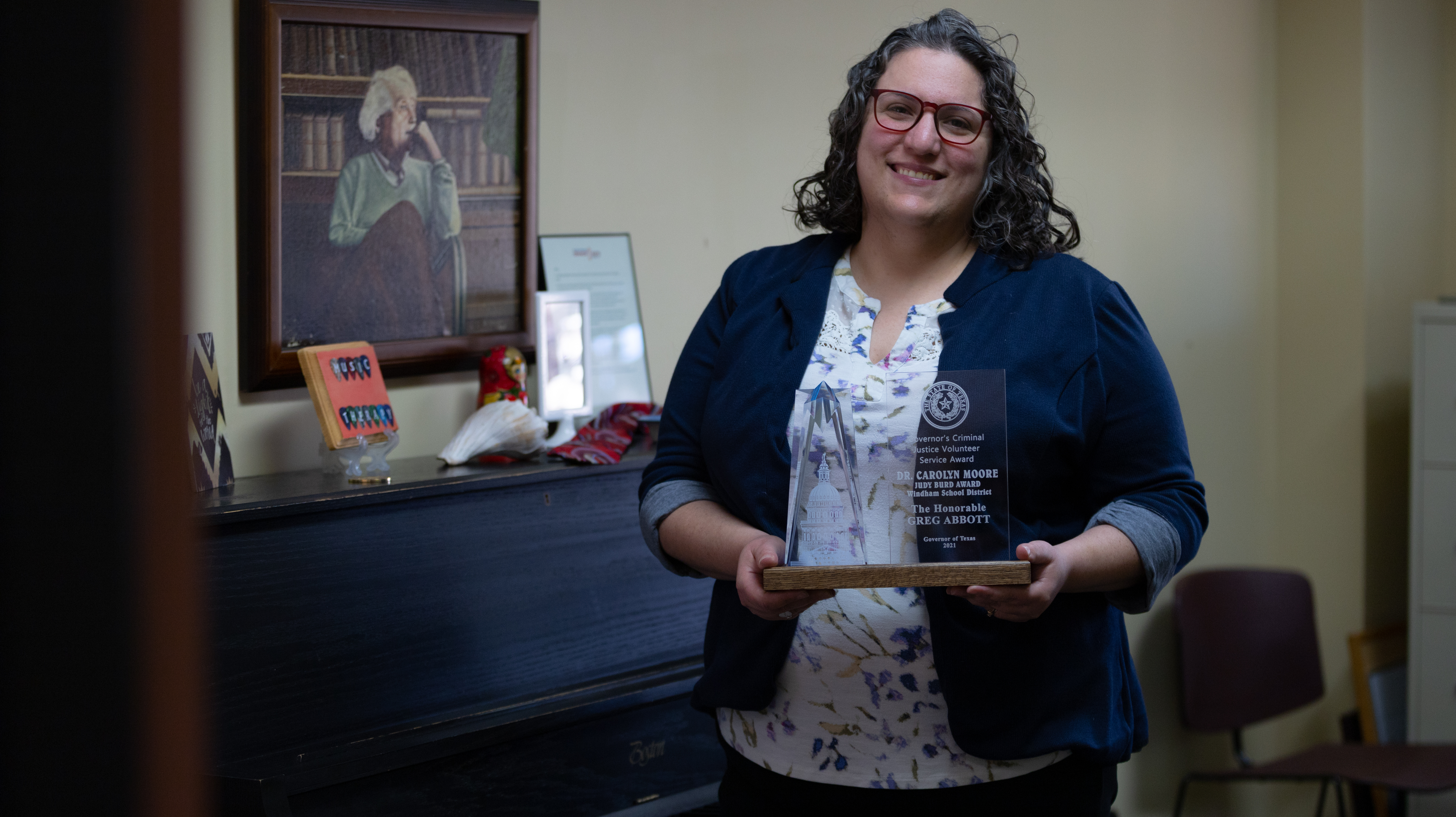 Carolyn Moore with Jury Burd Award