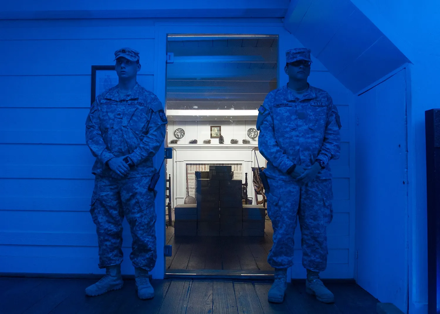 Two soldiers guard the rings as they reside in Sam Houston's home overnight.